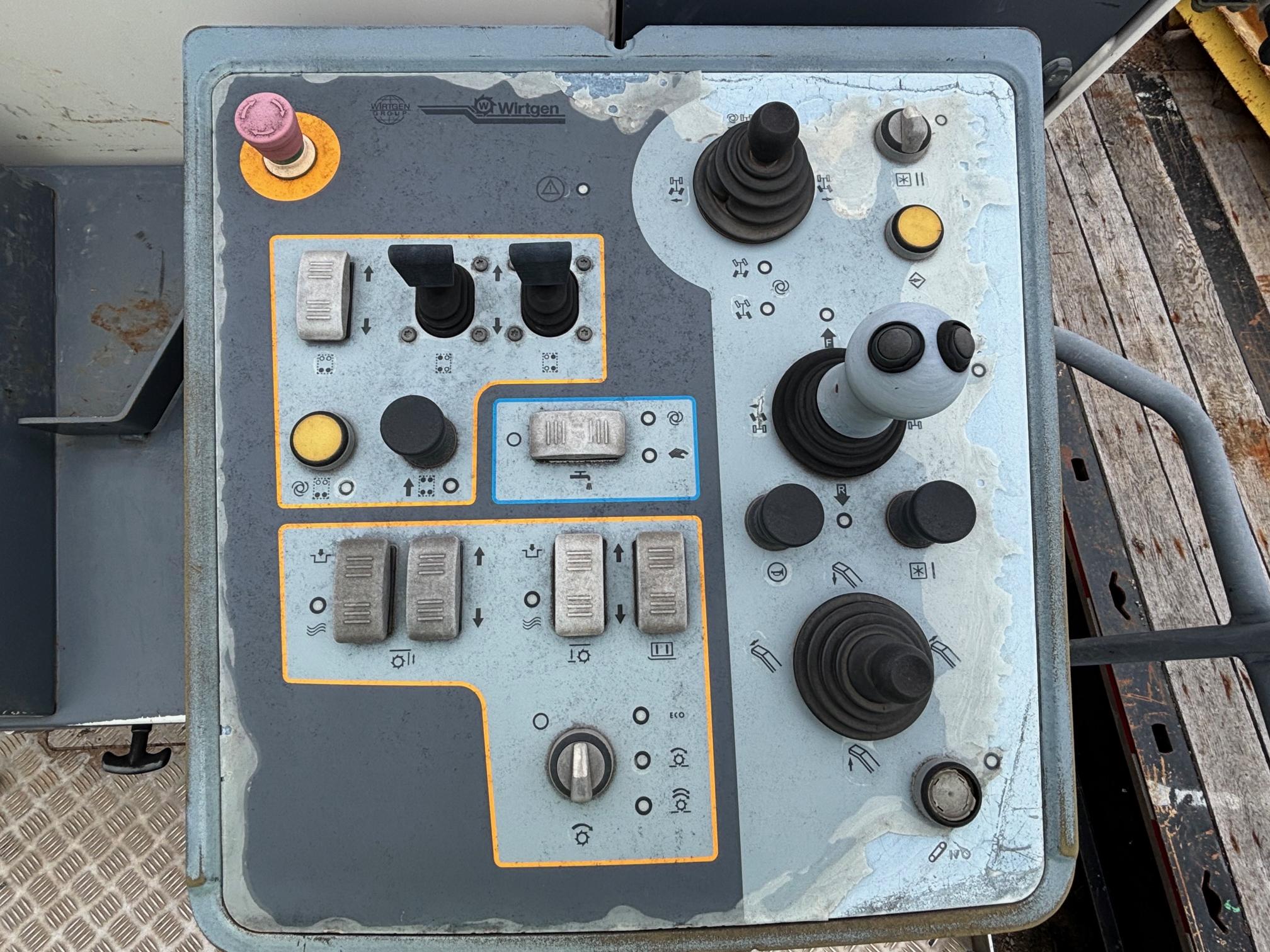 2014 WIRTGEN W210i - Image 9